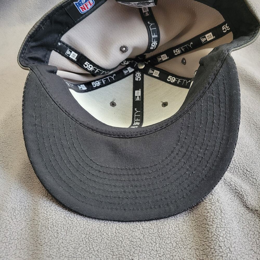 TAMPA BAY BUCCANEERS Hat Cap Fitted Gun Metal Gray Embroidered Logo Red NFL - Picture 6 of 8